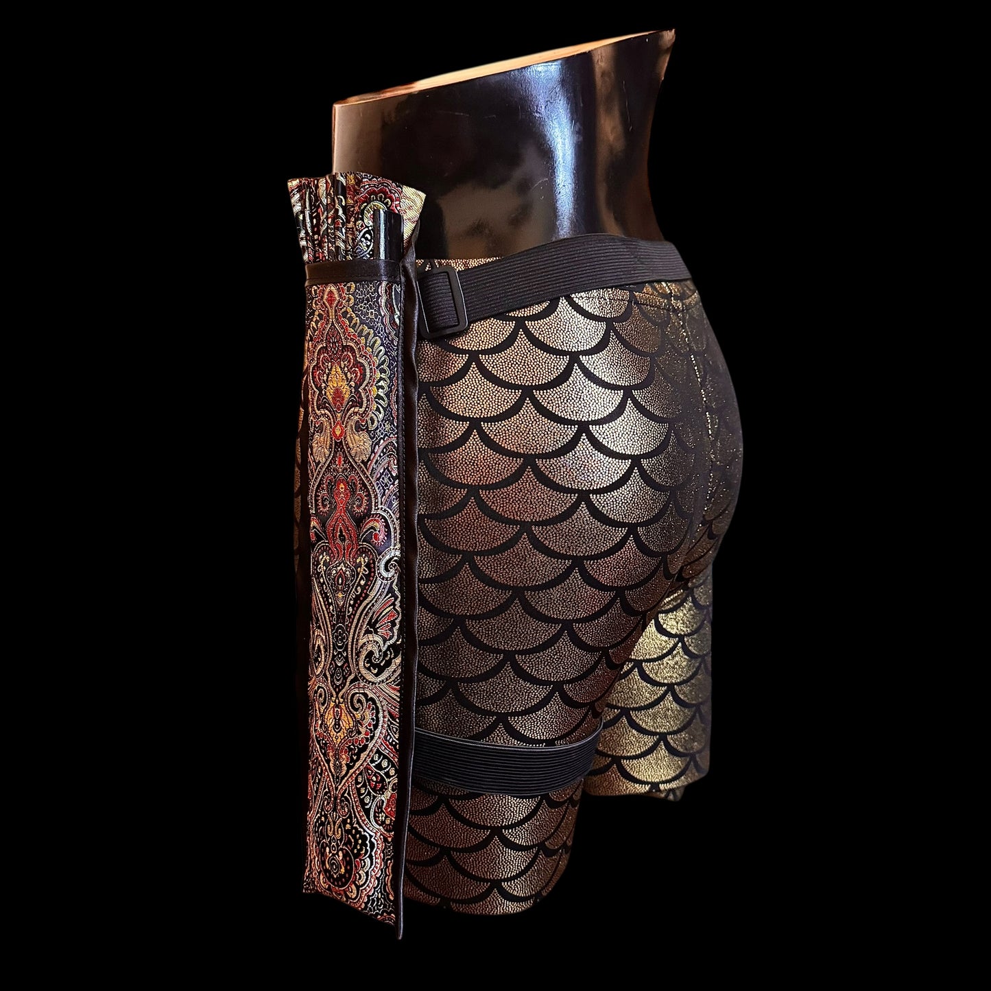 Großer handgefertigter Bambus Rave Fächer mit Holster - Swooshy Royal non-plus-ultra