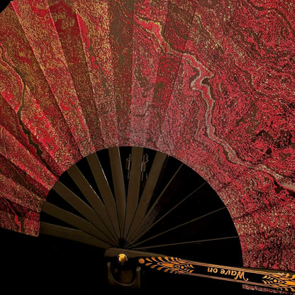 Großer handgefertigter Bambus Rave Fächer mit Holster - Magenta gold