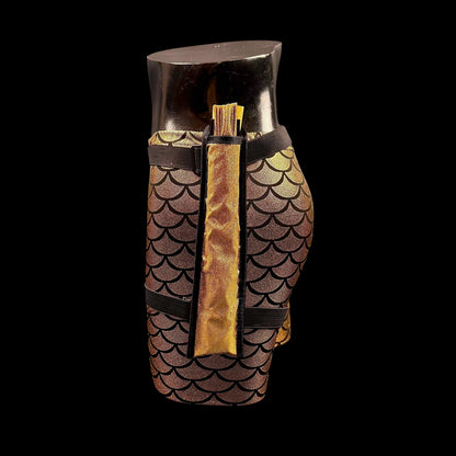 Kleiner 28cm Bambus Rave Fächer - Swooshy gold mit Holster - Fanmans Fanshop