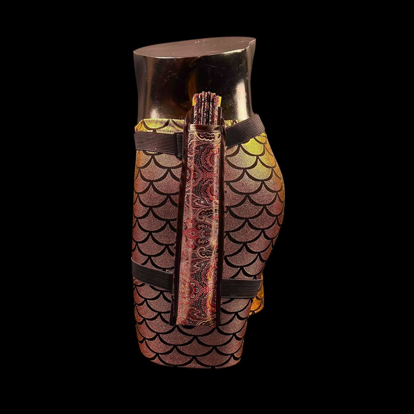 Kleiner 28cm handgefertigter Bambus Rave Fächer mit Holster - Swooshy Royal non - plus - ultra - Fanmans Fanshop