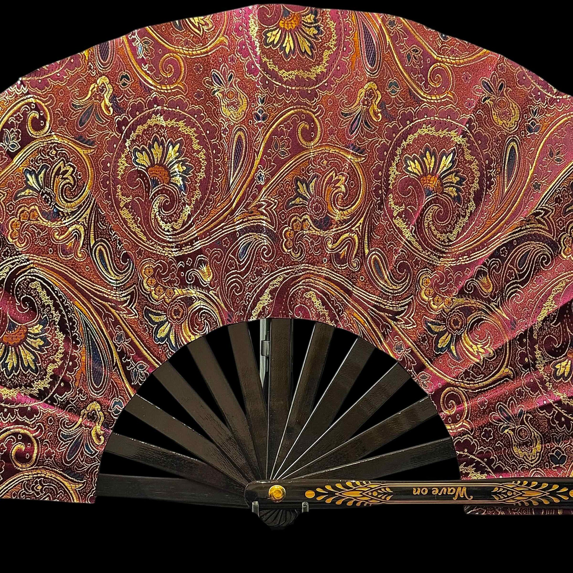 Großer handgefertigter Bambus Rave Fächer mit Holster - Red Paisley brocade - Fanmans Fanshop